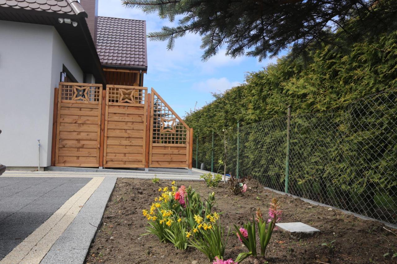 Sosnowe Domki Rewal Exterior photo